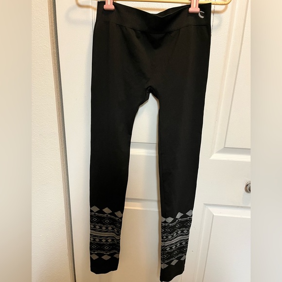 CLIMAWEAR WOMEN LOVED SEAMLESS GRAY AZTEC DESIGN FULL LENGTH STRETCH LEGGINGS - Picture 1 of 14